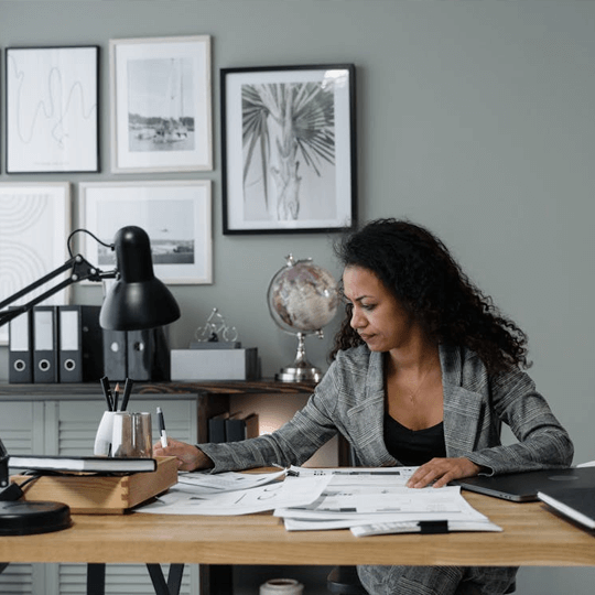 Instant Profit AI - Equipo de expertos en criptomoneda