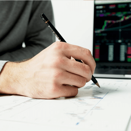 Instant Profit AI análisis del rendimiento ilustración